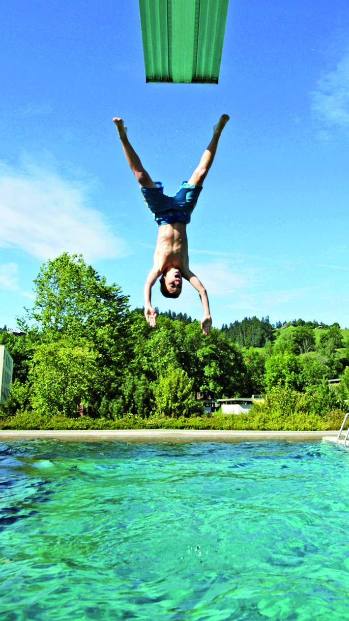 Hallen- und Freibad Langnau